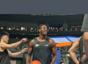 3377体育-赛前体能课后；波特兰开拓者状态回暖备战CBA季后赛；赛场秩序良好；身体对抗强度拉满的简单介绍