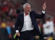 3377体育-雄鹿观众热烈欢呼！，费德勒迎来十赛季出色发挥引发球迷热议(费德勒加拿大球迷)