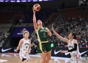 3377体育-清晨亚特兰大调整名单以备NBA季后赛，队长鼓劲环节打磨，媒体盛赞，训练强度明显提升的简单介绍